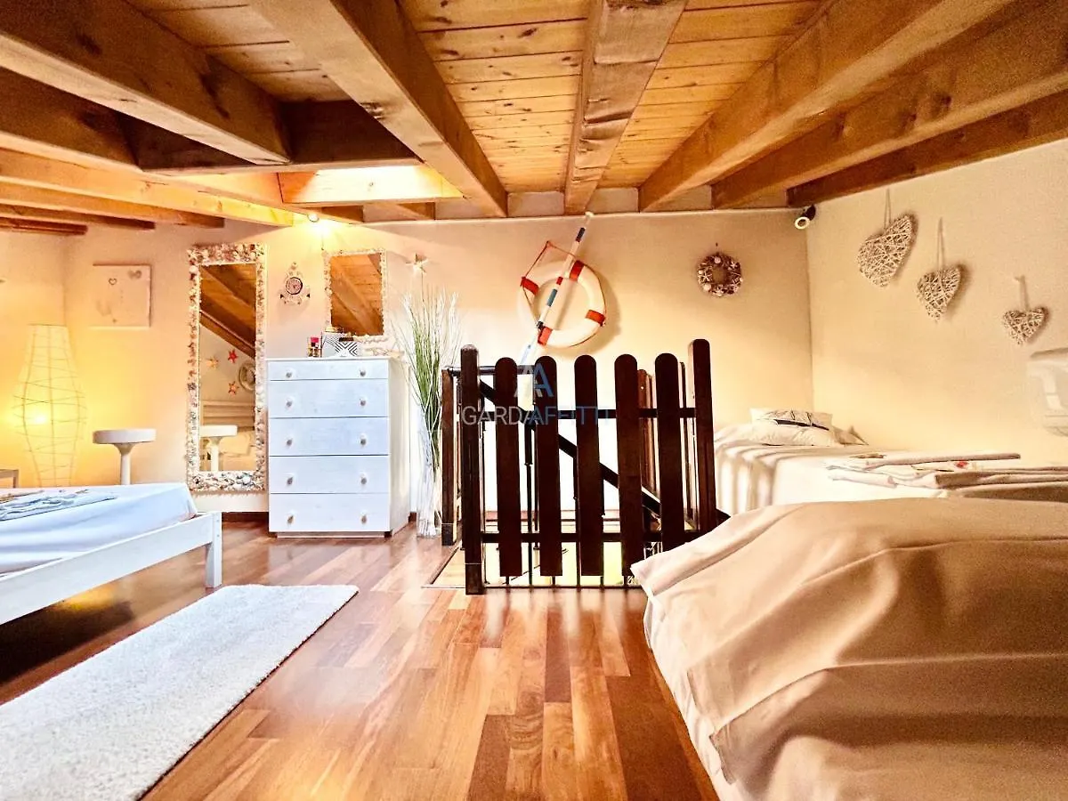Rea Apartment - 500 M Dal Lago Di Garda - Sirmione Italy