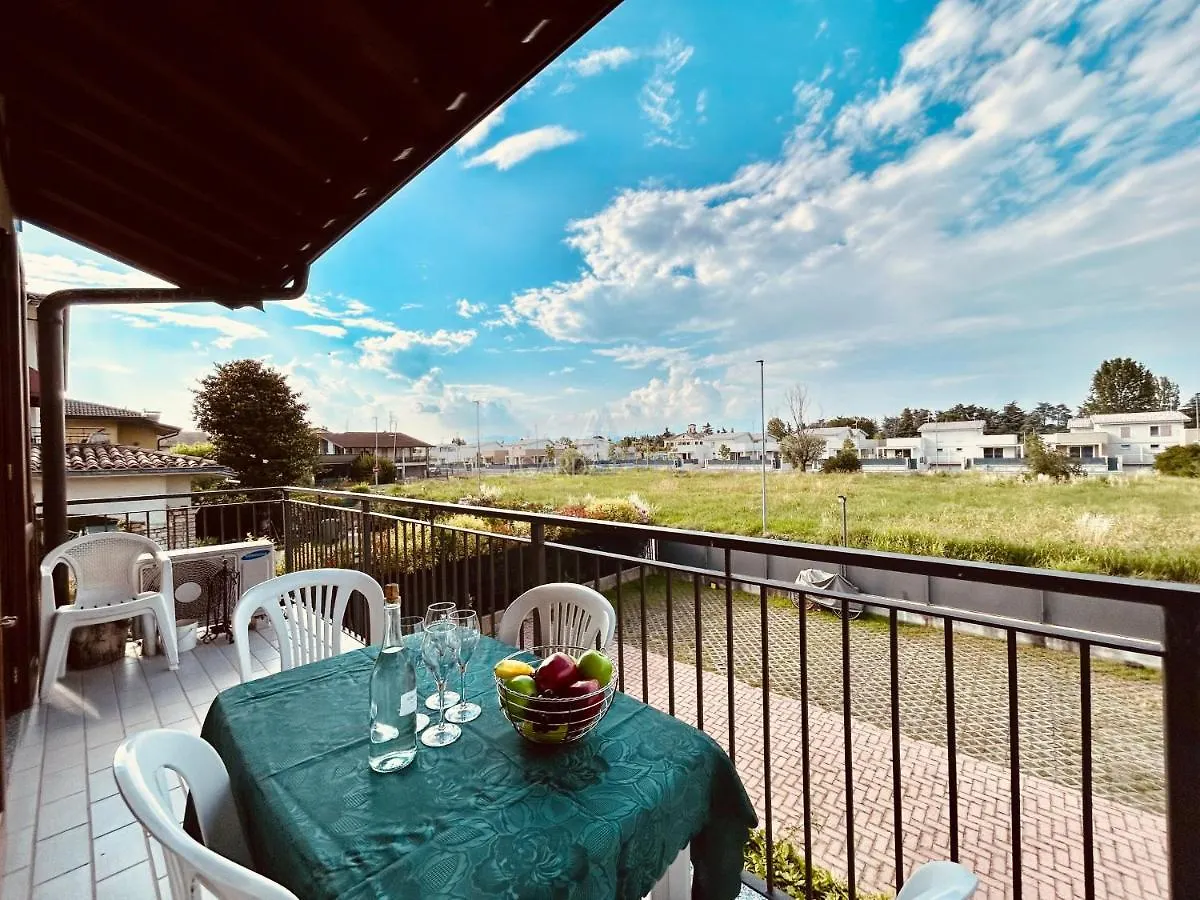 Rea Apartment - 500 M Dal Lago Di Garda - Sirmione Italy